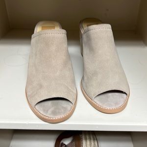 Dolce Vita mules